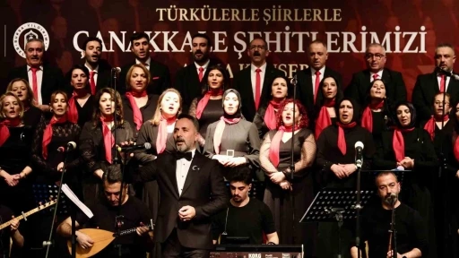 &Ccedil;anakkale ruhu t&uuml;rk&uuml;lerle yaşatıldı
