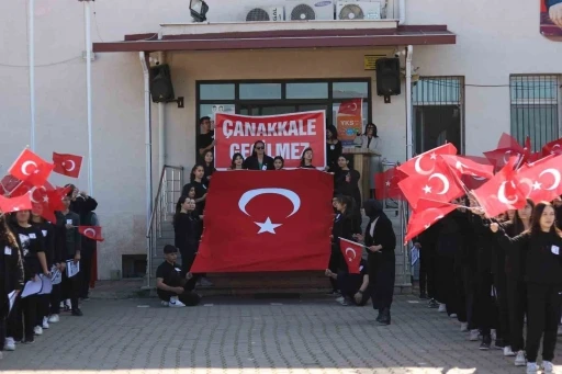 Çanakkale Zaferini rap müzikle anlattılar
