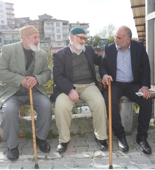 Canik Belediyesi’nden emeklilere destek

