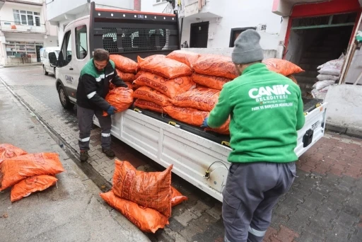 Canik Belediyesi&rsquo;nden yakacak desteği

