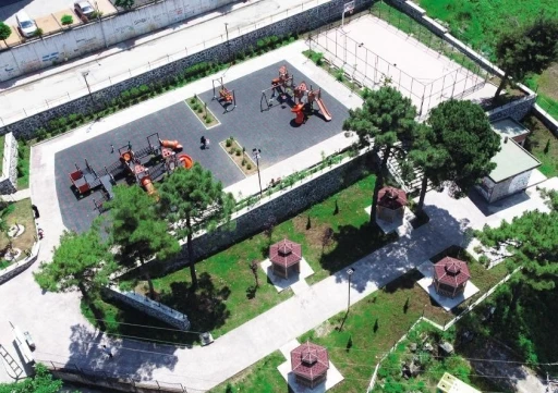 Canik’te aydınlatma ve park çalışmaları
