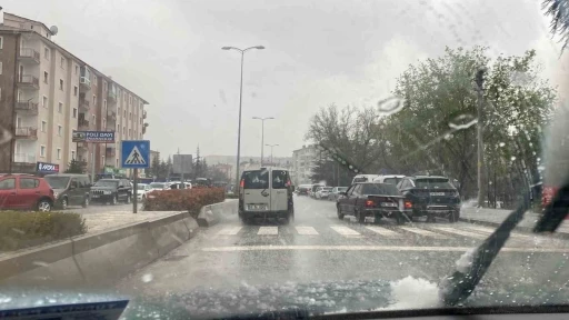 Çankırı’da dolu yağışı etkili oldu
