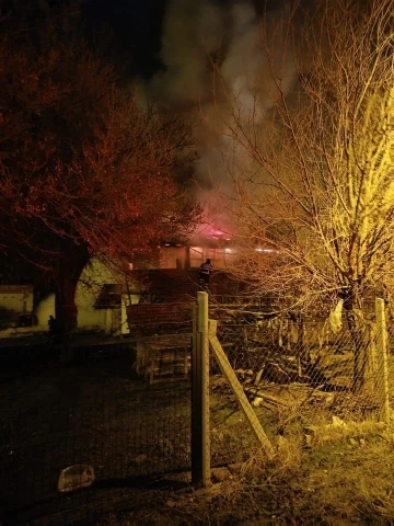 &Ccedil;ankırı&rsquo;da ev yangını
