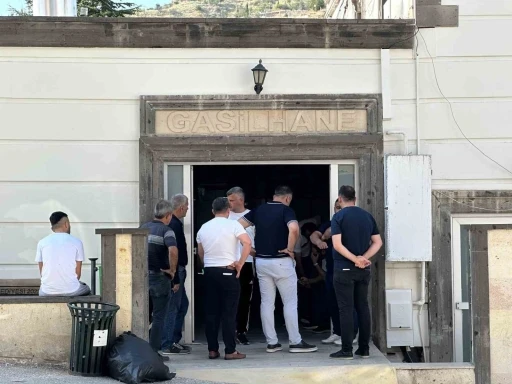 &Ccedil;ankırı&rsquo;daki feci kazada &ouml;lenlerin cenazeleri morga kaldırıldı
