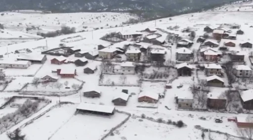 &Ccedil;ankırı&rsquo;nın y&uuml;ksek kesimlerinde kar yağışı etkili oluyor

