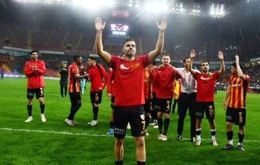 Cardoso tarihe geçti, ilk kez hat-trick yaptı
