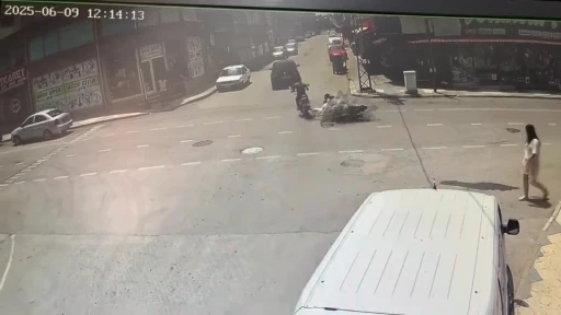 Çarpmayayım derken kaza yaptı: O anlar kamerada
