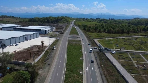 Çarşamba-Ayvacık yolunda çalışmalar hızlandı

