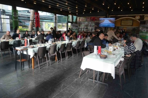 &Ccedil;arşambalı akademisyenler ortak projeler i&ccedil;in aynı sofrada buluştu
