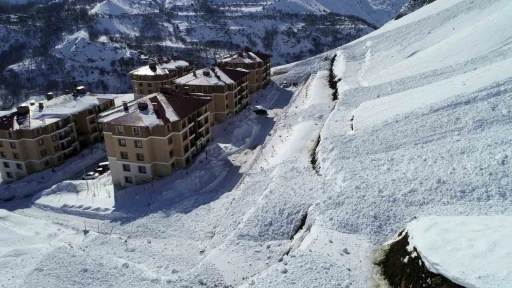 &Ccedil;atak&rsquo;ta iki ayrı &ccedil;ığ d&uuml;şt&uuml;
