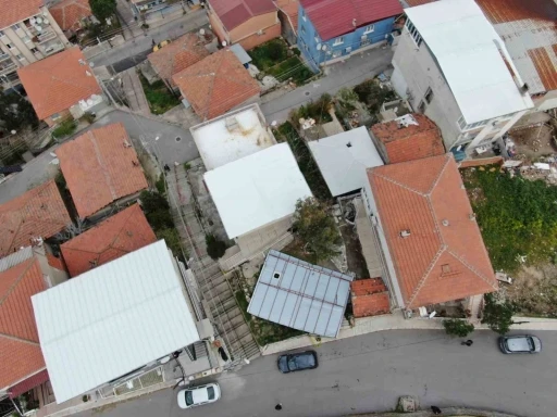 Çatıdan düşen baba-oğul olayında acı detay: ‘Babamı, ağabeyimi gördün mü’
