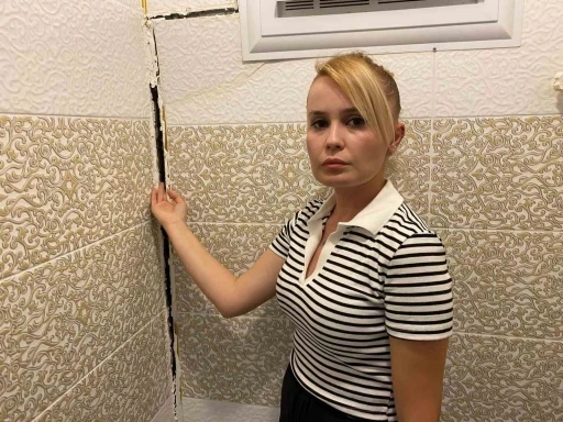 Çatlaklar oluşan evde diken üstünde hayat
