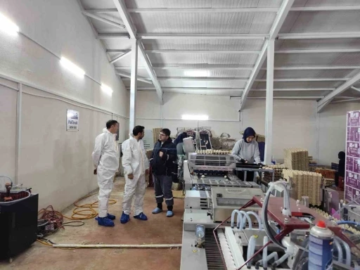 &Ccedil;avdarhisar&rsquo;da ticari yumurtacı kanatlı işletmesinde inceleme
