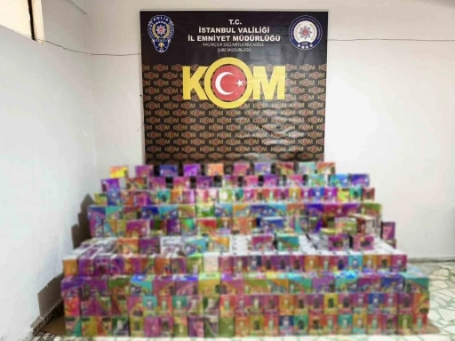 &Ccedil;ay paketleri arasında ka&ccedil;ak sigara sevkiyatı dronlu polis takibine takıldı
