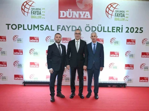 Çayeli Bakır’ın ‘Arıcılığı Geliştirme Projesi’ne Toplumsal Fayda Ödülü
