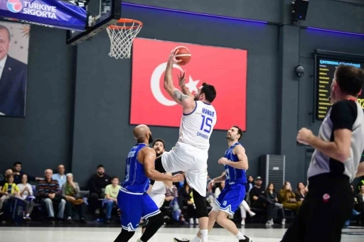 &Ccedil;ayırova Belediyesi, Kağıtspor&rsquo;u 102-71 mağlup etti

