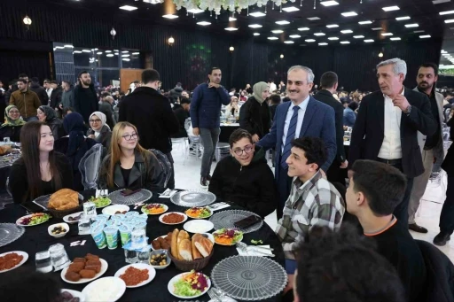 &Ccedil;ayırova&rsquo;da YKS &uuml;cretlerini belediye karşılayacak
