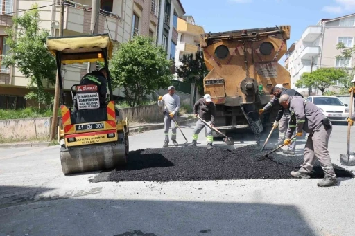 Çayırova’daki 4 mahallede deforme olan sokaklarda yoğun çalışma
