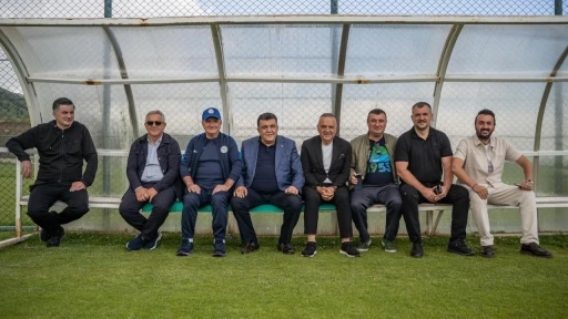 &Ccedil;aykur Rizespor Başkanı Saruhan&rsquo;dan Erzurum kampına ziyaret
