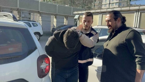 Çekici üzerindeki araçta ölümle sonuçlanan olayda 4 kişi adliyeye sevk edildi
