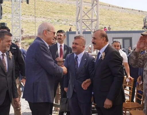 Celal Kadooğlu ve TBMM Başkanı Numan Kurtulmuş bir araya geldi
