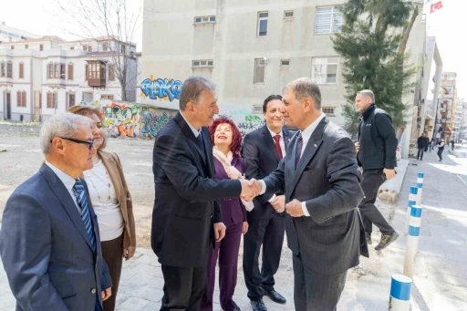 Cemil Tugay&rsquo;dan sağlık emek&ccedil;ilerine teşekk&uuml;r
