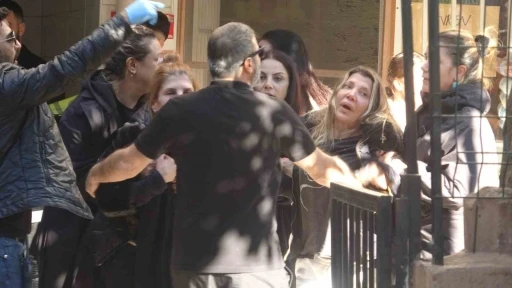 Cenaze aracını "&Ouml;zg&uuml;r bunu bize nasıl yaptın" diyerek yolladı
