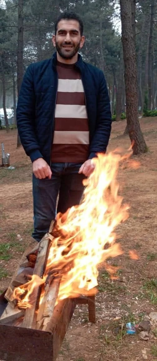 Cenaze i&ccedil;in gelmişti, merdivenden d&uuml;şerek hayatını kaybetti
