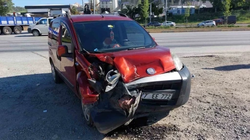 Cenazeye yolunda kaza: 1 yaralı
