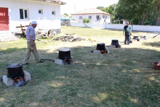 Çerkesler, kültürlerini her yıl düzenledikleri şenlikte yaşatıyor
