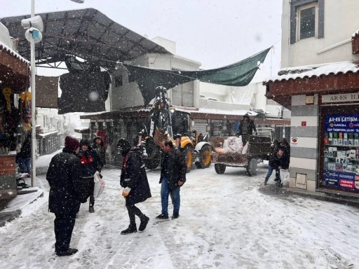 &Ccedil;ermik Belediyesi yol a&ccedil;ma &ccedil;alışmalarına başladı
