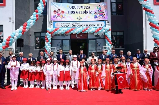 Cevat &Uuml;n&uuml;g&uuml;r İlkokulu, d&uuml;zenlenen t&ouml;renle a&ccedil;ıldı
