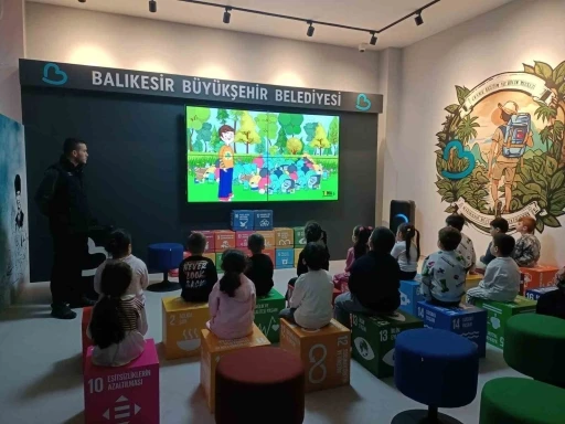 &Ccedil;evre Eğitim ve Bilim Merkezi minikleri ağırladı
