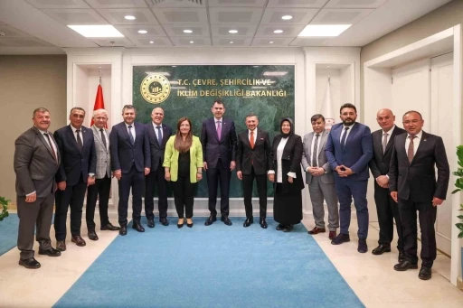 Çevre, Şehircilik ve İklim Değişikliği Bakanlığı’ndan Kütahya’daki belediyelere 100 milyon liralık destek
