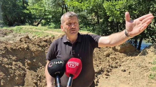 &Ccedil;evreyi kirleten piknik&ccedil;ilere kızan muhtar yeniden hendek kazdırdı
