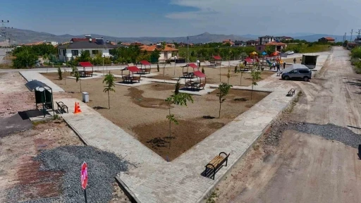 &Ccedil;evril mahallesi yeni parkına kavuşuyor
