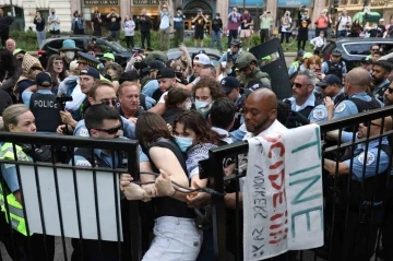 Chicago Sanat Enstitüsü Okulu’nda Filistin destekçisi 68 öğrenciye gözaltı
