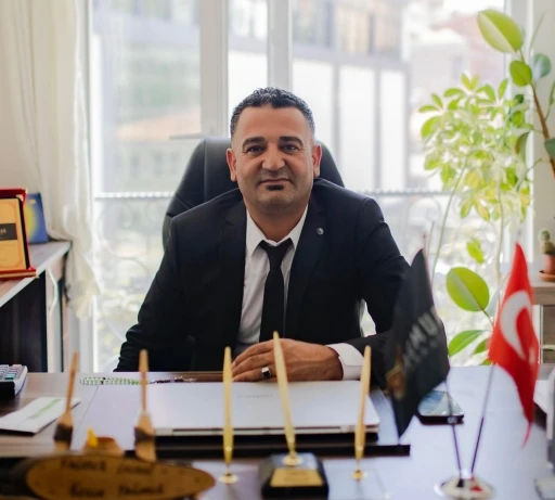 CHP Bilecik İl Başkanlığına atanan Kazım Yağmur: "G&uuml;n diren&ccedil; değil, partimize sahip &ccedil;ıkma g&uuml;n&uuml;d&uuml;r"
