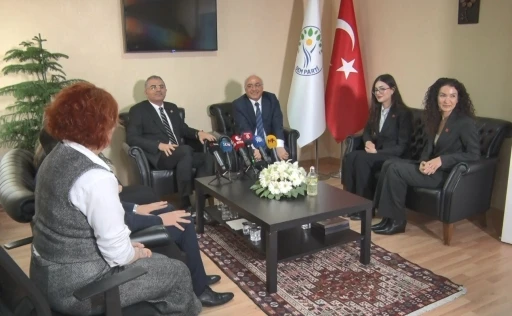 CHP&rsquo;den DEM Partiye bayram ziyareti
