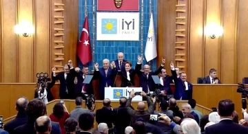 CHP’den istifa eden Efeler Belediye Başkanı Atay, İYİ Parti’ye katıldı
