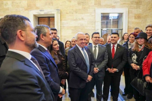 CHP Genel Başkanı &Ouml;zel&rsquo;den Nil&uuml;fer ve Bursa teşkilatına mesaj
