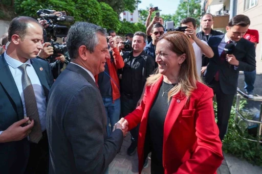 CHP Genel Başkanı Özel: &quot;Asgari ücret mücadelesi herkesin ekmek mücadelesidir&quot;
