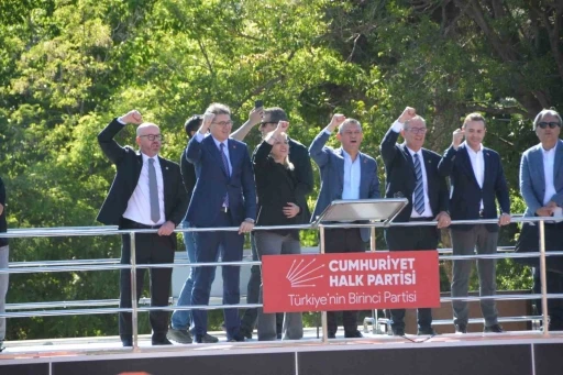 CHP Genel Başkanı &Ouml;zel: "İstiklal Madalyası Balıkesir&rsquo;in hakkıdır"
