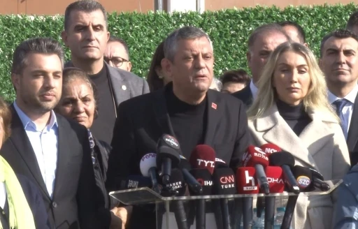 CHP Genel Başkanı &Ouml;z&uuml;r &Ouml;zel: "Tutuksuz yargılama şarttır"
