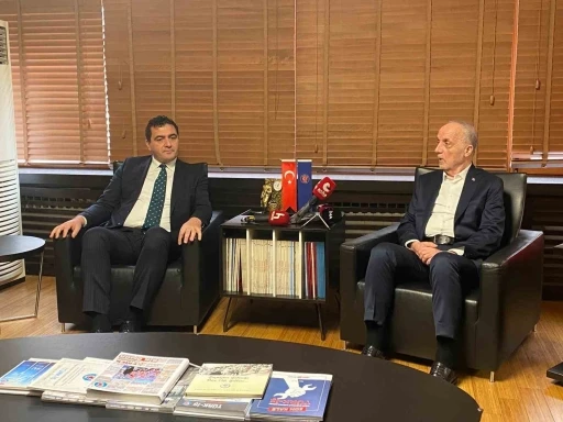CHP heyetinden T&Uuml;RK-İŞ&rsquo;e ziyaret
