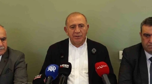 CHP&rsquo;li G&uuml;rsel Tekin: "Se&ccedil;im Kurulu&rsquo;na soruyorum; bu m&uuml;h&uuml;r, karar defteri kimde. Bizde"
