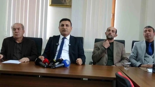 CHP, Malatya&rsquo;da 2 belediye meclis &uuml;yesini ihra&ccedil; etti
