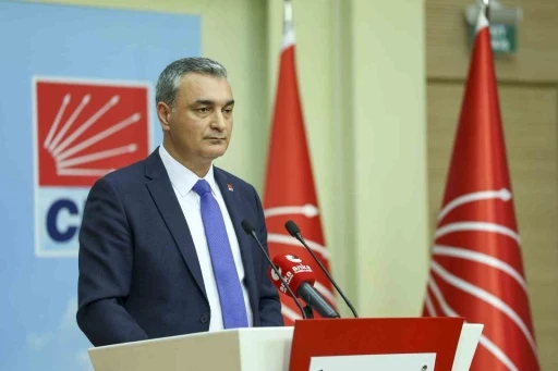 CHP S&ouml;zc&uuml;s&uuml; Sarı: "4 il başkanlığımız merkez il&ccedil;elerle beraber g&ouml;revden alındı"
