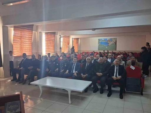 &Ccedil;ıldırda İstiklal Marşı&rsquo;nın Kabul&uuml; ve Mehmet Akif Ersoy&rsquo;u Anma t&ouml;reni etkinliği
