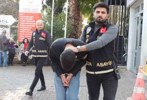 Cinayet davasında eşi &ouml;ld&uuml;r&uuml;len kadın: "Kızımı ka&ccedil;ırıp kapının &ouml;n&uuml;ne attılar"
